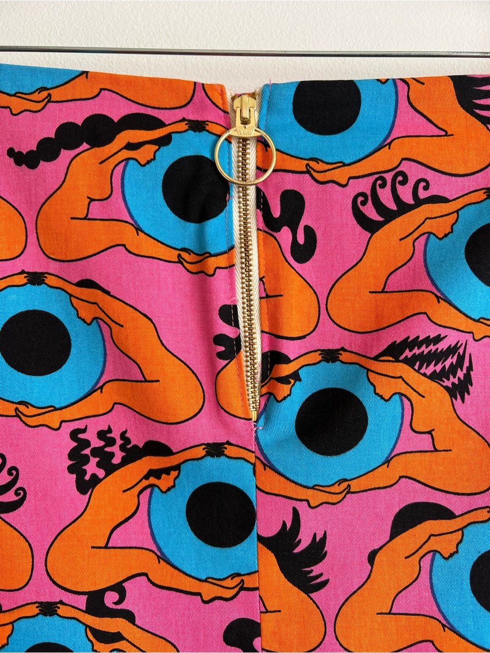 Nooworks Twill Mini Skirt in Psychedelic Eye - Picture 9 of 10